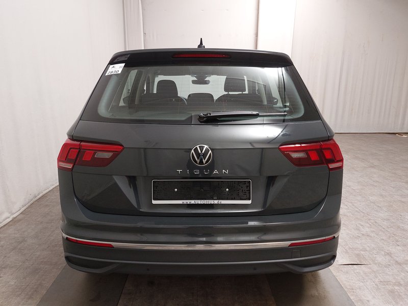 Volkswagen Tiguan 2.0 TDI • ACC • bežično punjenje — 14