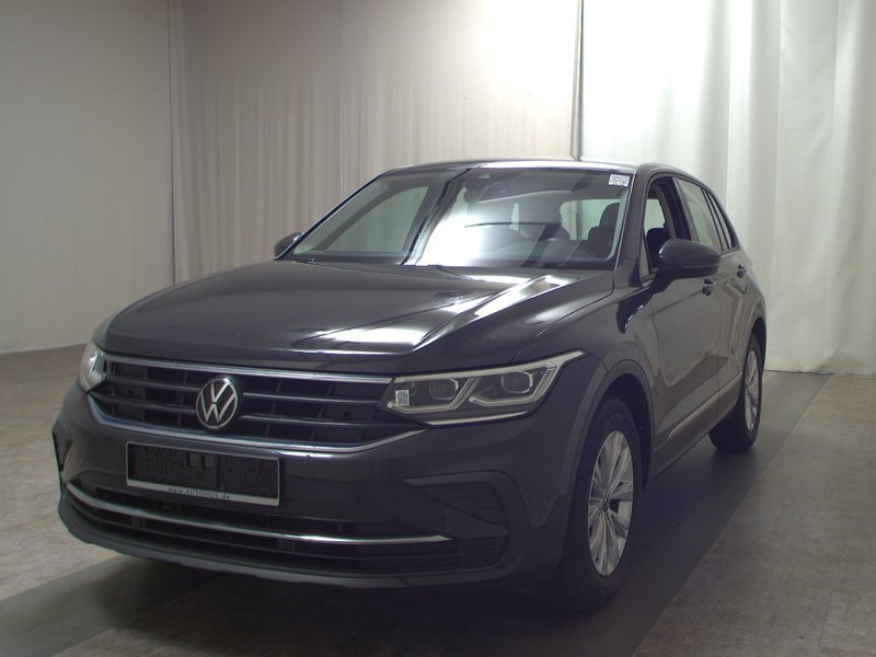 Volkswagen Tiguan 2.0 TDI • ACC • bežično punjenje — 2