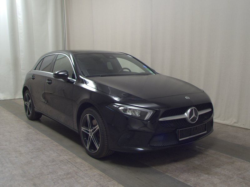 Mercedes-Benz A 250 e automatik Progressive • LED • digitalni instrumenti — 3