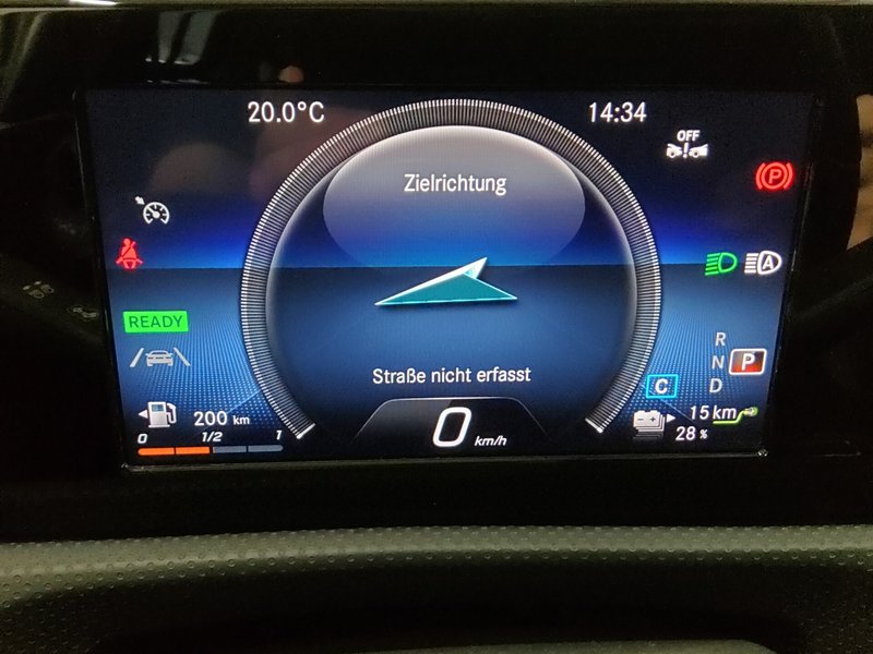 Mercedes-Benz A 250 e automatik Progressive • LED • digitalni instrumenti — 8