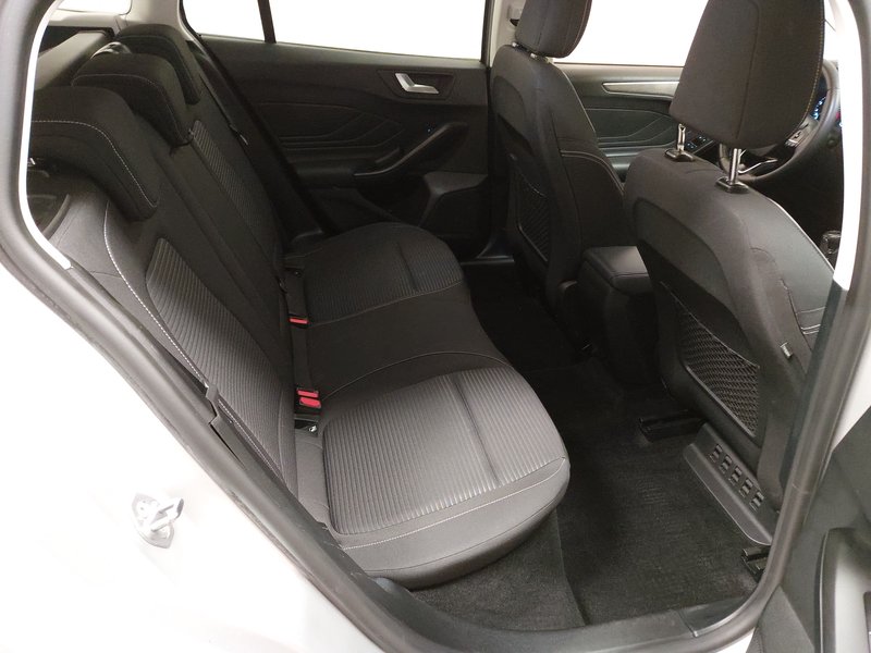Ford Focus Turnier 1.0 EcoBoost Titanium • Full LED • navigacija — 12