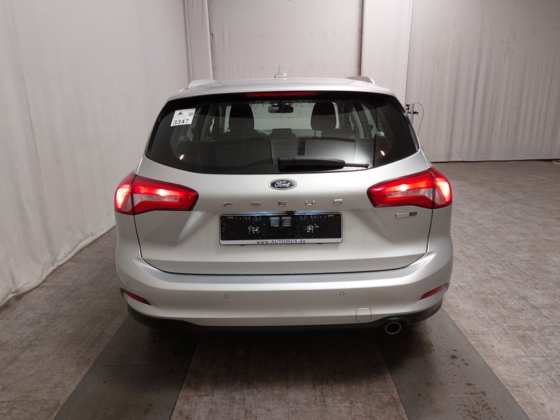 Ford Focus Turnier 1.0 EcoBoost Titanium • Full LED • navigacija — 14