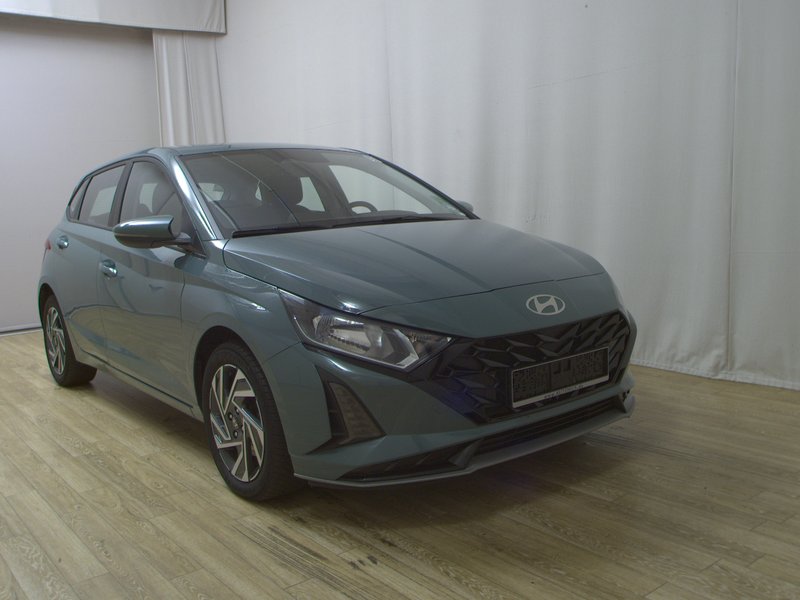 Hyundai i20 1.0 T-GDI automatik Trend • bežično punjenje • digitalni instrumenti — 3
