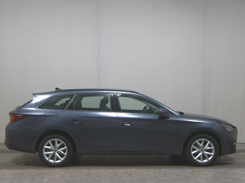 SEAT Leon Sportstourer 2.0 TDI automatik Style • Full LED
