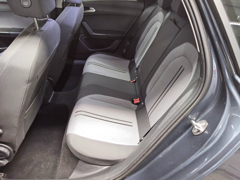SEAT Leon Sportstourer 2.0 TDI automatik Style • Full LED — 13