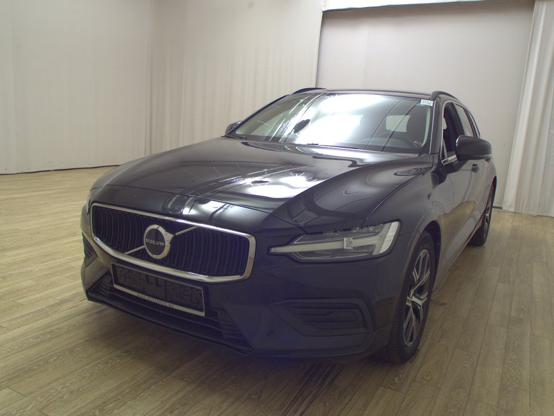 Volvo V60 B4 D Core automatik • AHK • el. peta vrata — 2