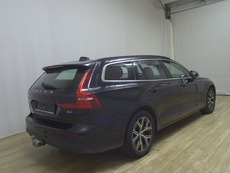 Volvo V60 B4 D Core automatik • AHK • el. peta vrata — 4
