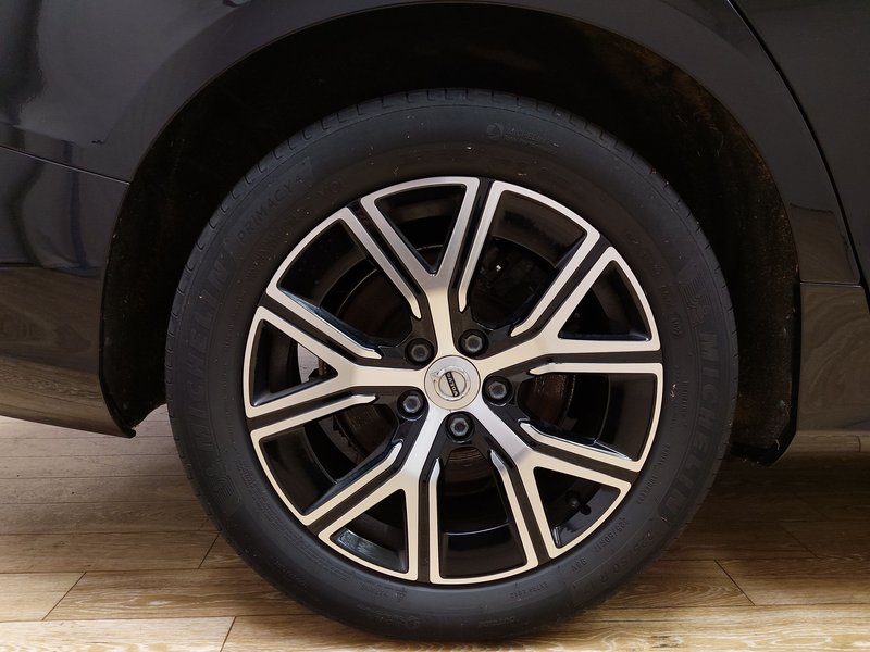 Volvo V60 B4 D Core automatik • AHK • el. peta vrata — 8