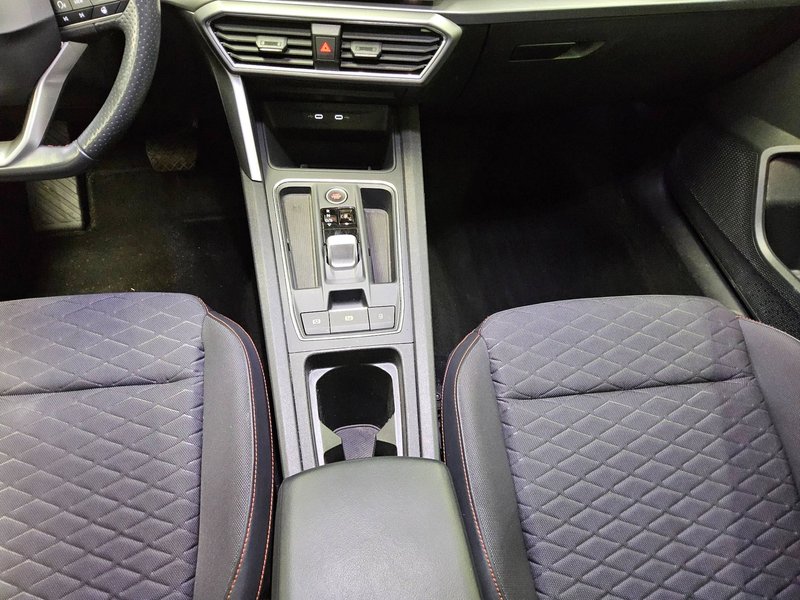 SEAT Leon Sportstourer 2.0 TDI FR-Line automatik • LED • digitalni instrumenti — 6