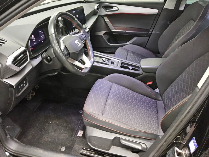 SEAT Leon Sportstourer 2.0 TDI FR-Line automatik • LED • digitalni instrumenti — 9