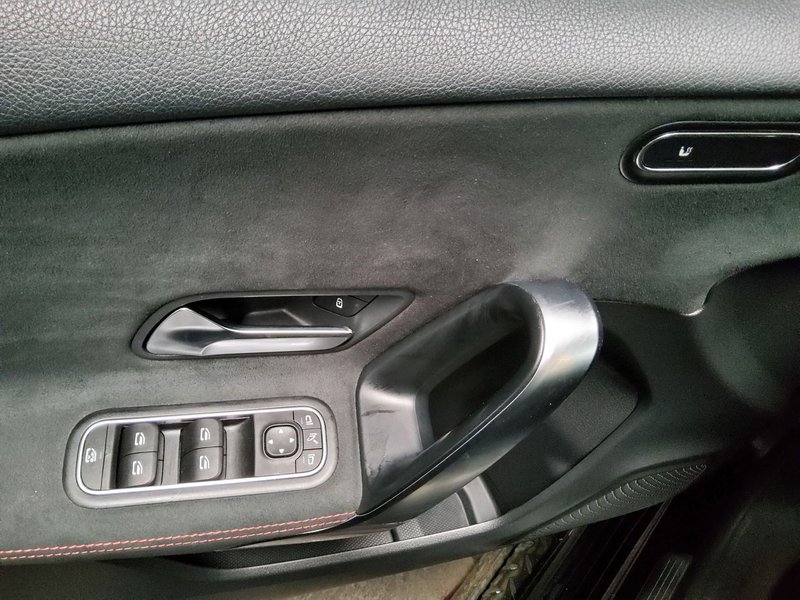 Mercedes-Benz A 220 d automatik AMG Line • LED • digitalni instrumenti — 10