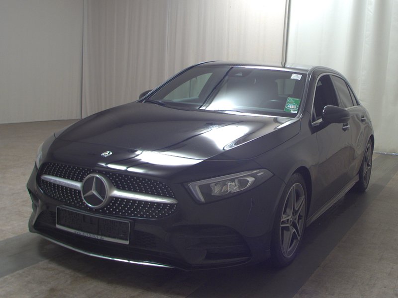 Mercedes-Benz A 220 d automatik AMG Line • LED • digitalni instrumenti — 2
