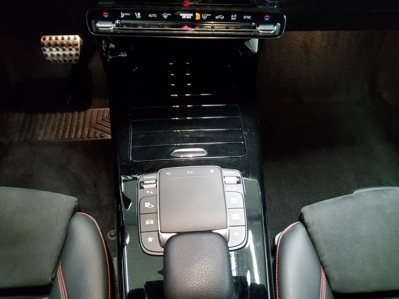 Mercedes-Benz A 220 d automatik AMG Line • LED • digitalni instrumenti — 6