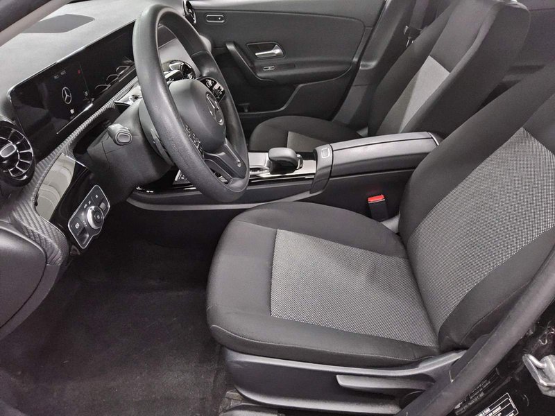 Mercedes-Benz A 250 e automatik • LED • digitalni instrumenti — 9