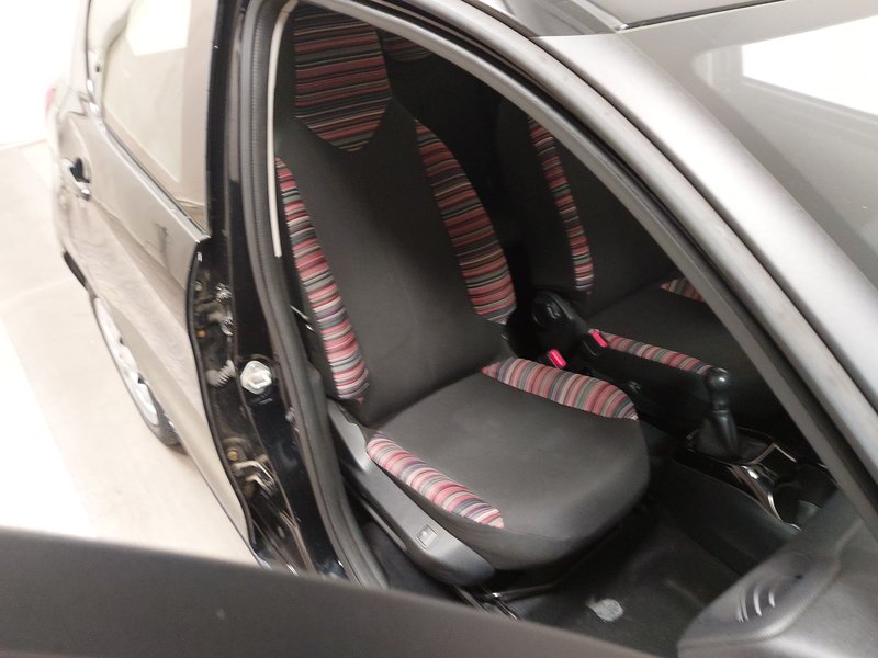 Citroën C1 1.0 Feel • kamera • klima — 10
