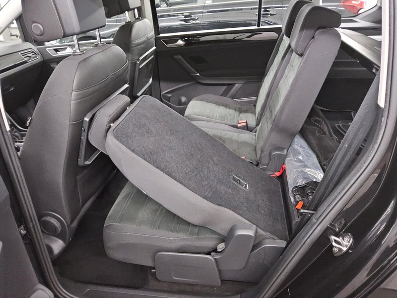 Volkswagen Touran 2.0 TDI automatik Highline • ACC • električna peta vrata — 12