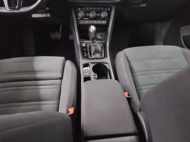 Volkswagen Touran 2.0 TDI automatik Highline • ACC • električna peta vrata — 6