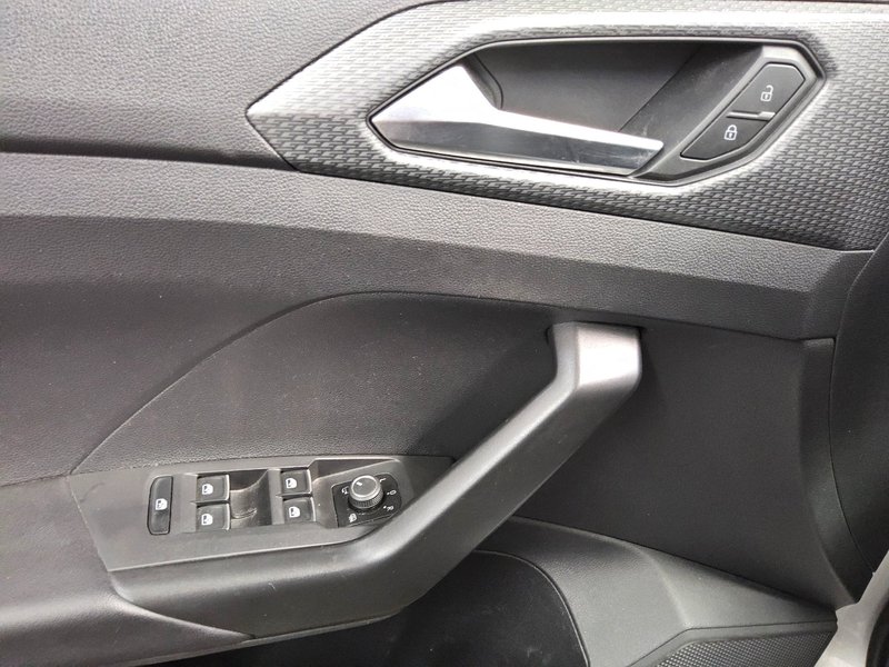 Volkswagen T-Cross 1.5 TSI automatik R-Line • ACC • digitalni instrumenti — 10