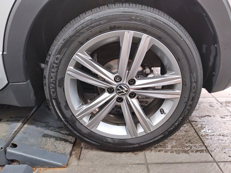 Volkswagen T-Cross 1.5 TSI automatik R-Line • ACC • digitalni instrumenti — 11