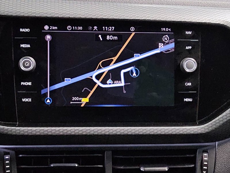 Volkswagen T-Cross 1.5 TSI automatik R-Line • ACC • digitalni instrumenti — 7