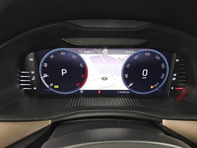 Škoda Kamiq 1.0 TSI automatik Style • LED • digitalni instrumenti — 8