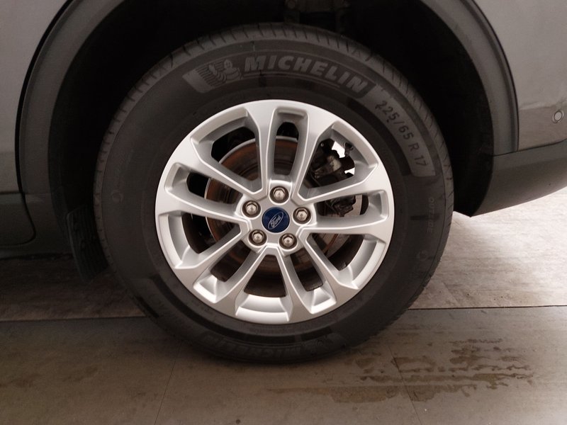 Ford Kuga 2.0 EcoBlue automatik Titanium • AHK • Full LED — 8