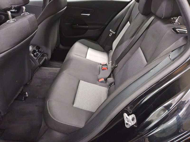Mercedes-Benz C 200 d karavan automatik Avantgarde • LED • digitalni instrumenti — 13
