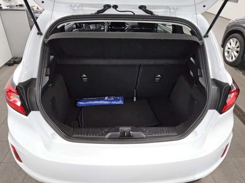 Ford Fiesta 1.1 Cool & Connect • LED • grijana sjedala — 11