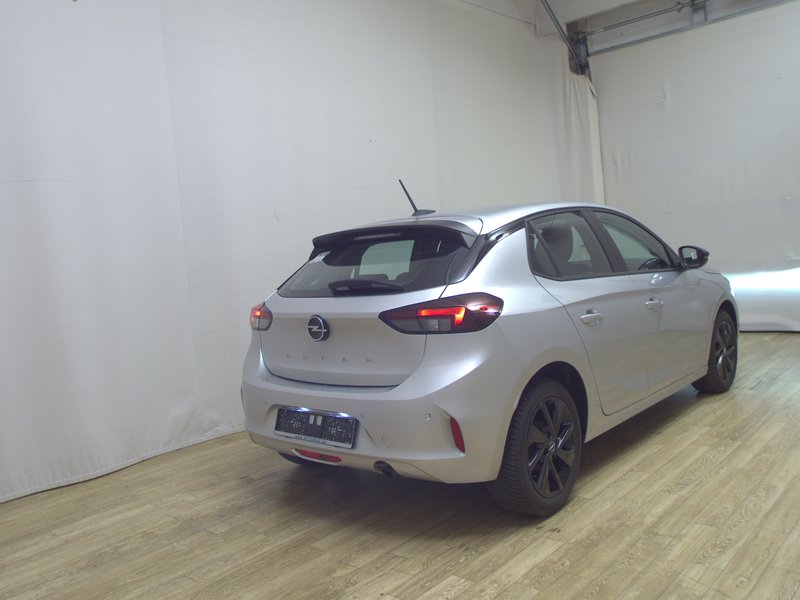 Opel Corsa 1.2 • Full LED — 4