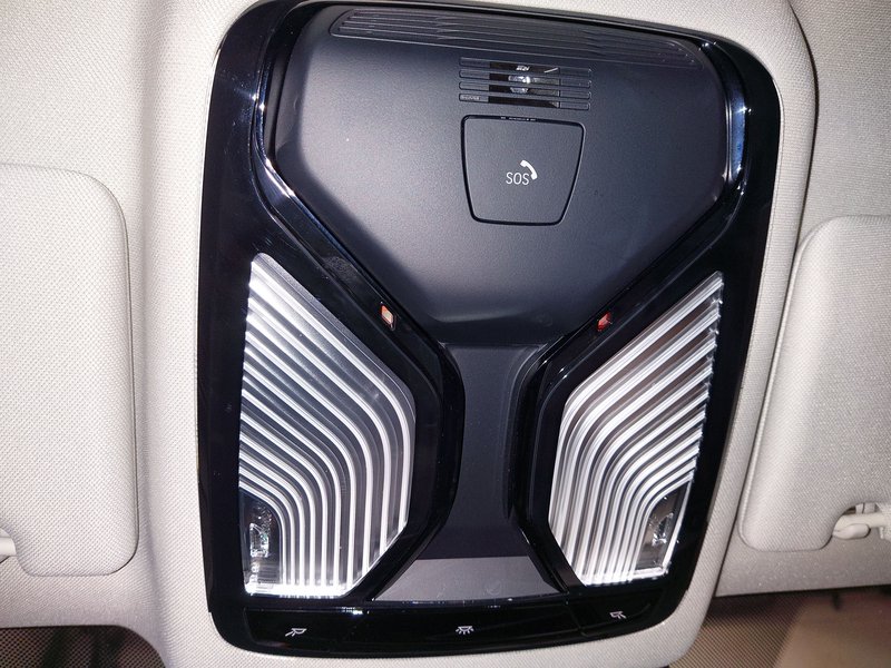 BMW 530e Touring automatik • Kuka za vuču (zakretna) • ACC — 13
