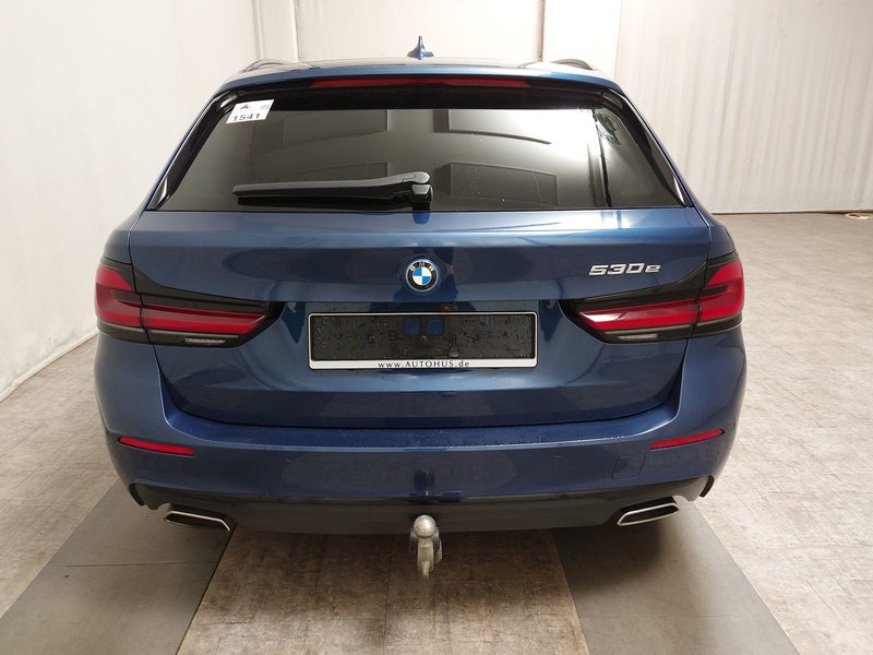 BMW 530e Touring automatik • Kuka za vuču (zakretna) • ACC — 14