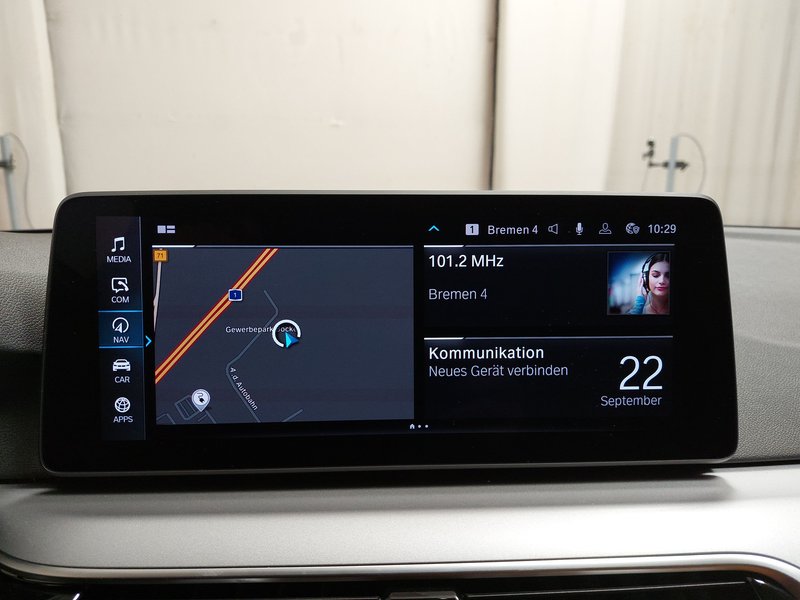 BMW 530e Touring automatik • Kuka za vuču (zakretna) • ACC — 20