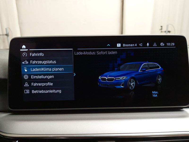 BMW 530e Touring automatik • Kuka za vuču (zakretna) • ACC — 21