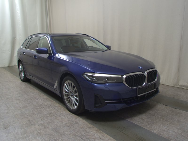 BMW 530e Touring automatik • Kuka za vuču (zakretna) • ACC — 3