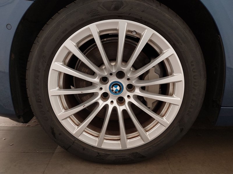 BMW 530e Touring automatik • Kuka za vuču (zakretna) • ACC — 8