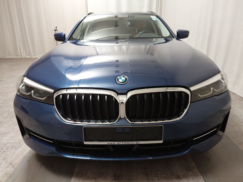 BMW 530e Touring automatik • Kuka za vuču (zakretna) • ACC — 9