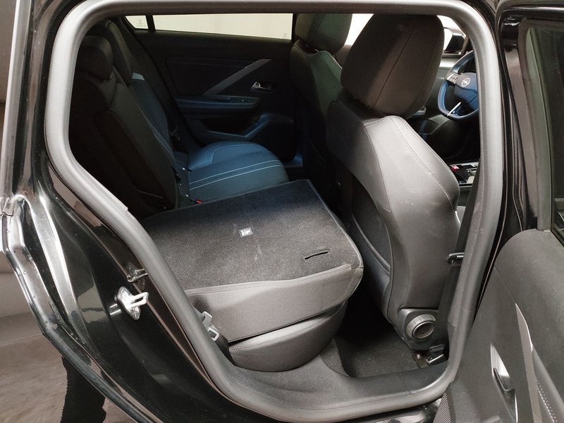 Opel Astra Sports Tourer 1.5 D automatik GS Line • grijano staklo • 360° kamera — 11