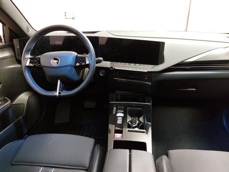 Opel Astra Sports Tourer 1.5 D automatik GS Line • grijano staklo • 360° kamera — 18