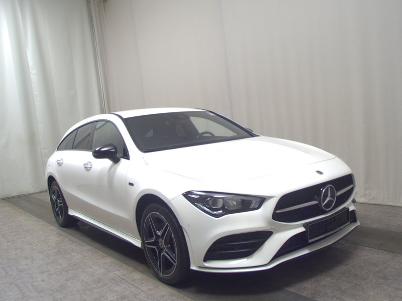 Mercedes-Benz CLA 250 e Shooting Brake automatik AMG Line • LED — 3