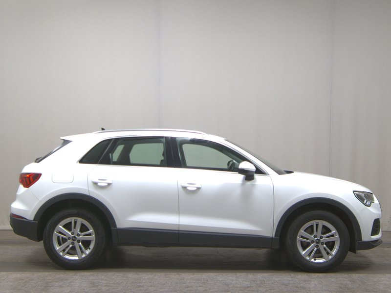 Audi Q3 35 TDI • 360° kamera • Električna peta vrata