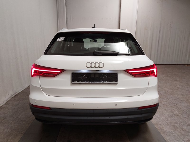 Audi Q3 35 TDI • 360° kamera • Električna peta vrata — 14
