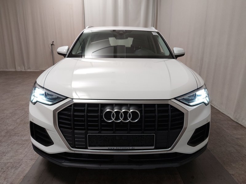 Audi Q3 35 TDI • 360° kamera • Električna peta vrata — 9