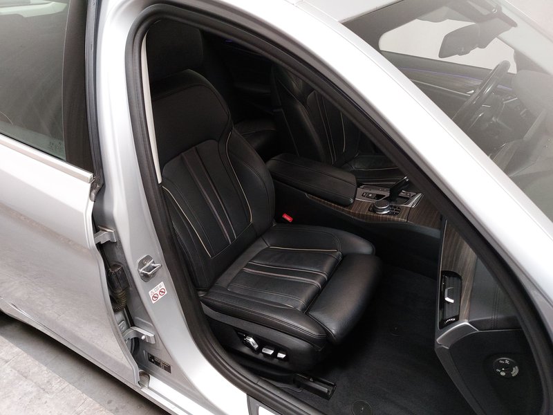 BMW 530d Touring automatik Luxury Line • ACC • AHK — 10
