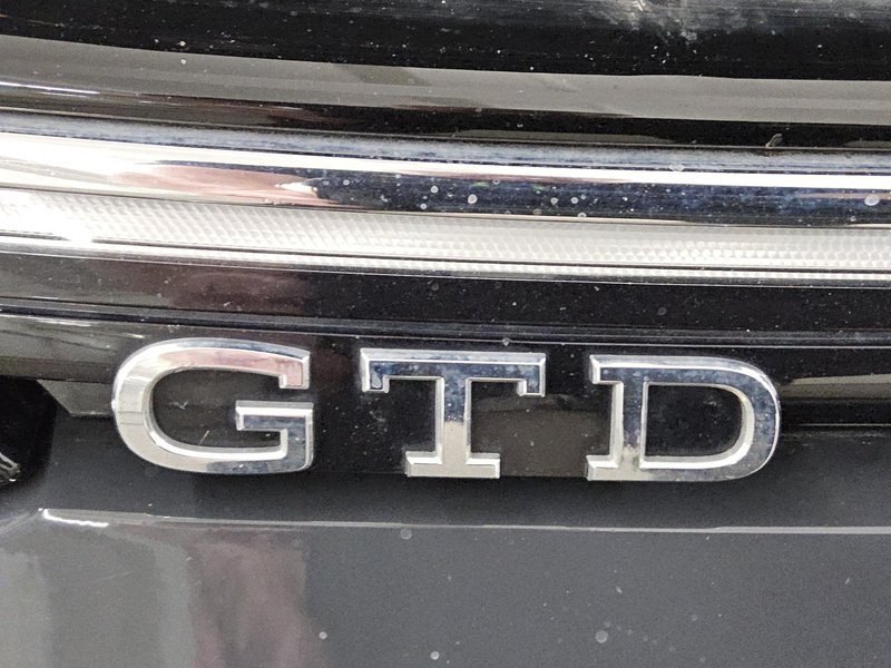 Volkswagen Golf 8 2.0 TDI automatik GTD • ACC • Full LED — 12