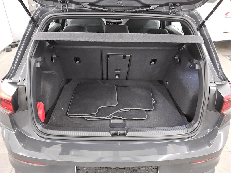 Volkswagen Golf 8 2.0 TDI automatik GTD • ACC • Full LED — 13
