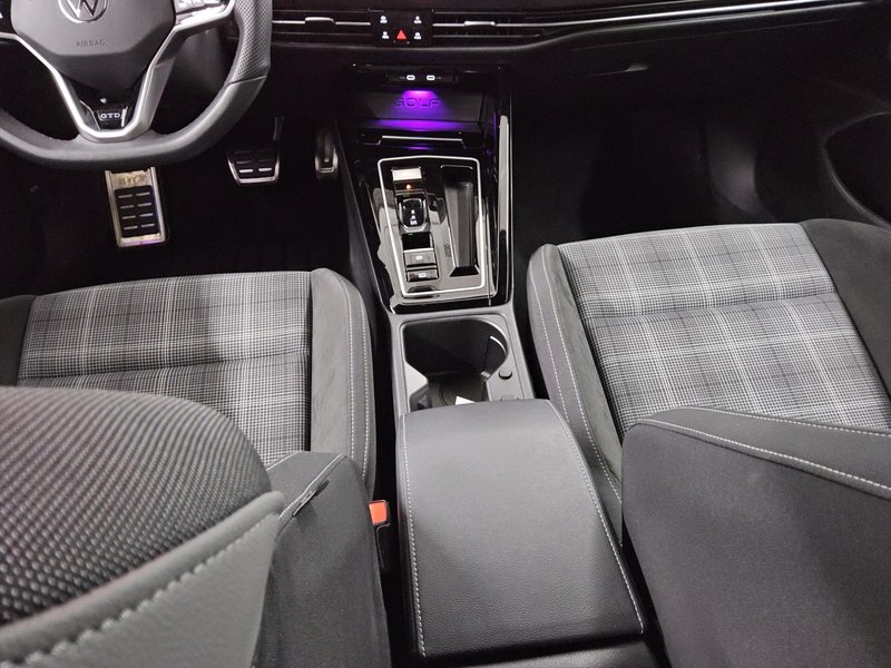 Volkswagen Golf 8 2.0 TDI automatik GTD • ACC • Full LED — 6