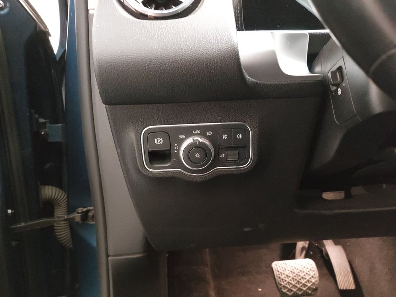 Mercedes-Benz GLB 220 d 4MATIC automatik Progressive • ACC — 7
