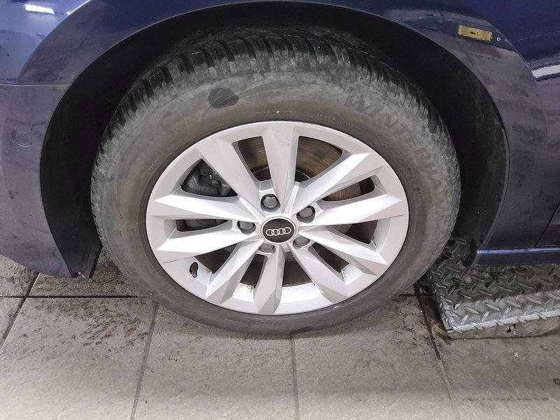 Audi A3 Sportback 30 TFSI • LED • digitalni instrumenti — 11