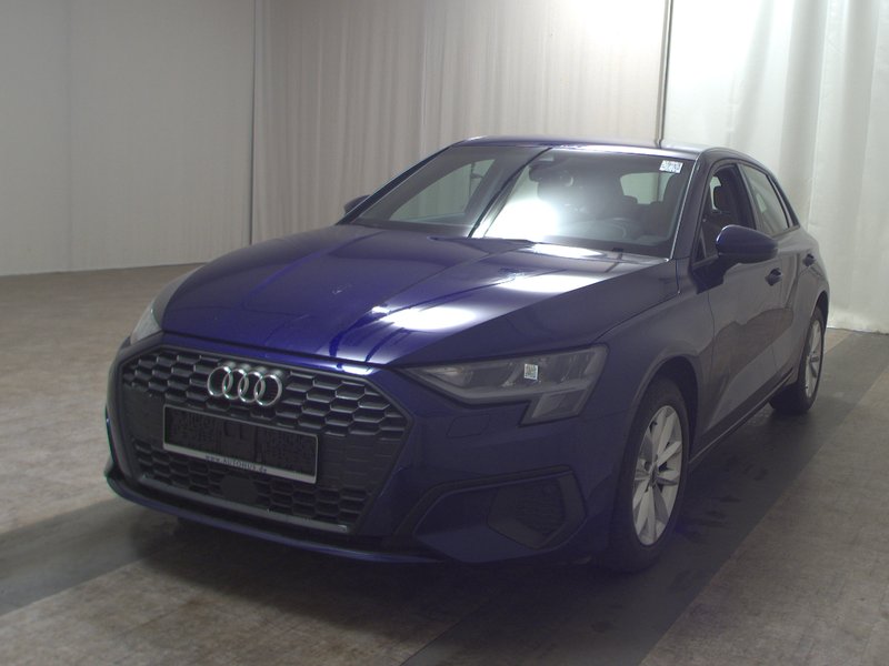 Audi A3 Sportback 30 TFSI • LED • digitalni instrumenti — 2