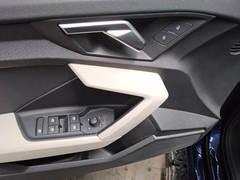 Audi A3 Sportback 30 TFSI • LED • digitalni instrumenti — 9